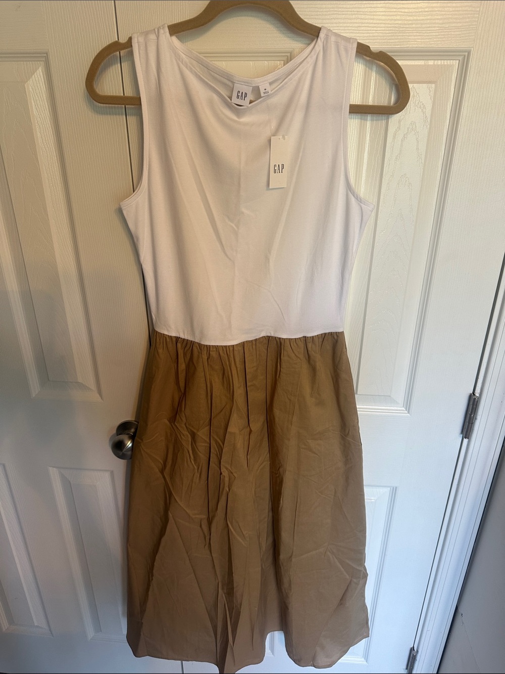 NWT- GAP Two-Tone Sleeveless Midi Dress